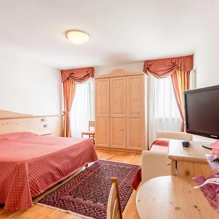 Dolomiti Hotel 3*